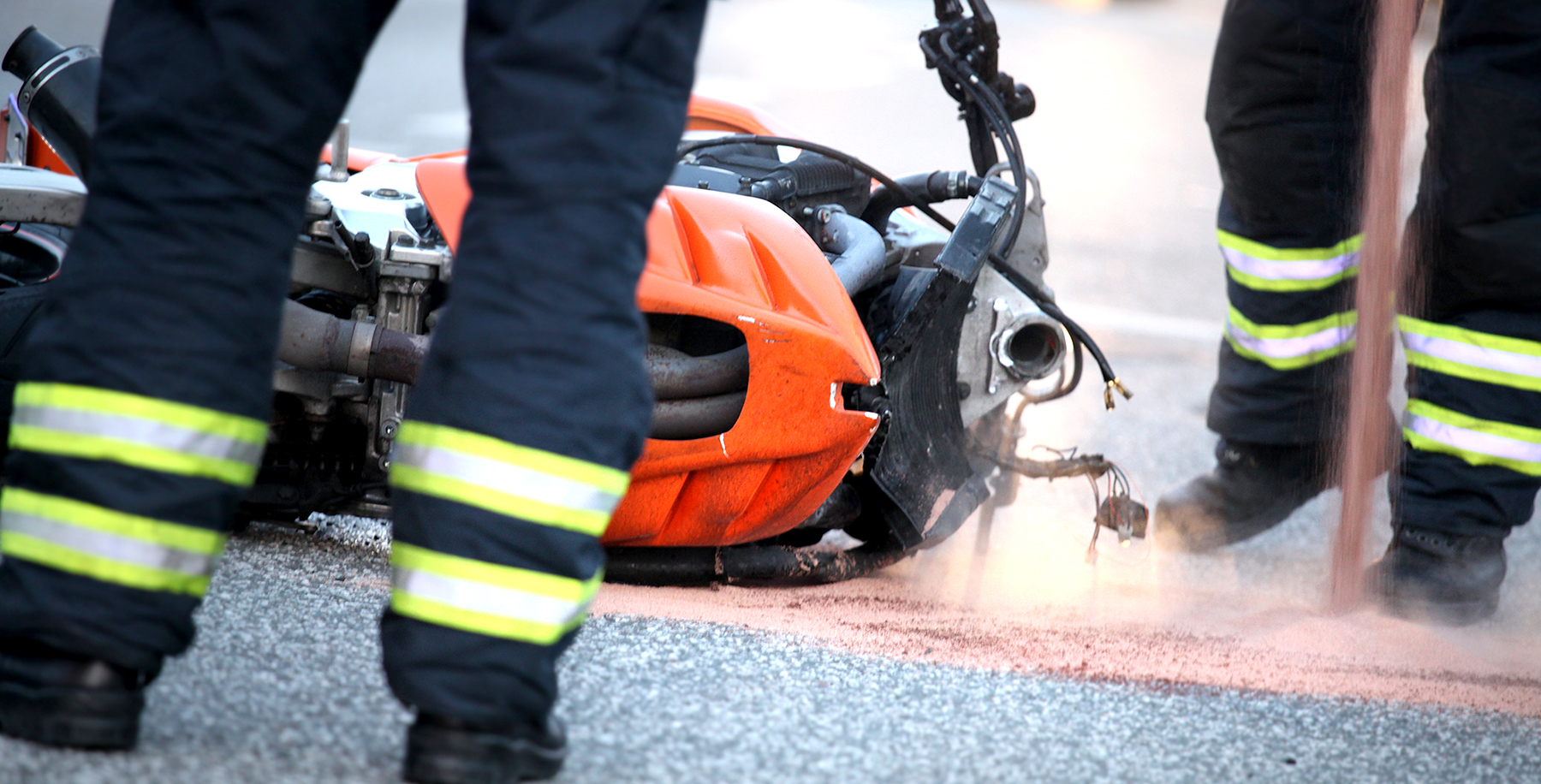 Peatón de Fresno muere en colisión con motocicleta