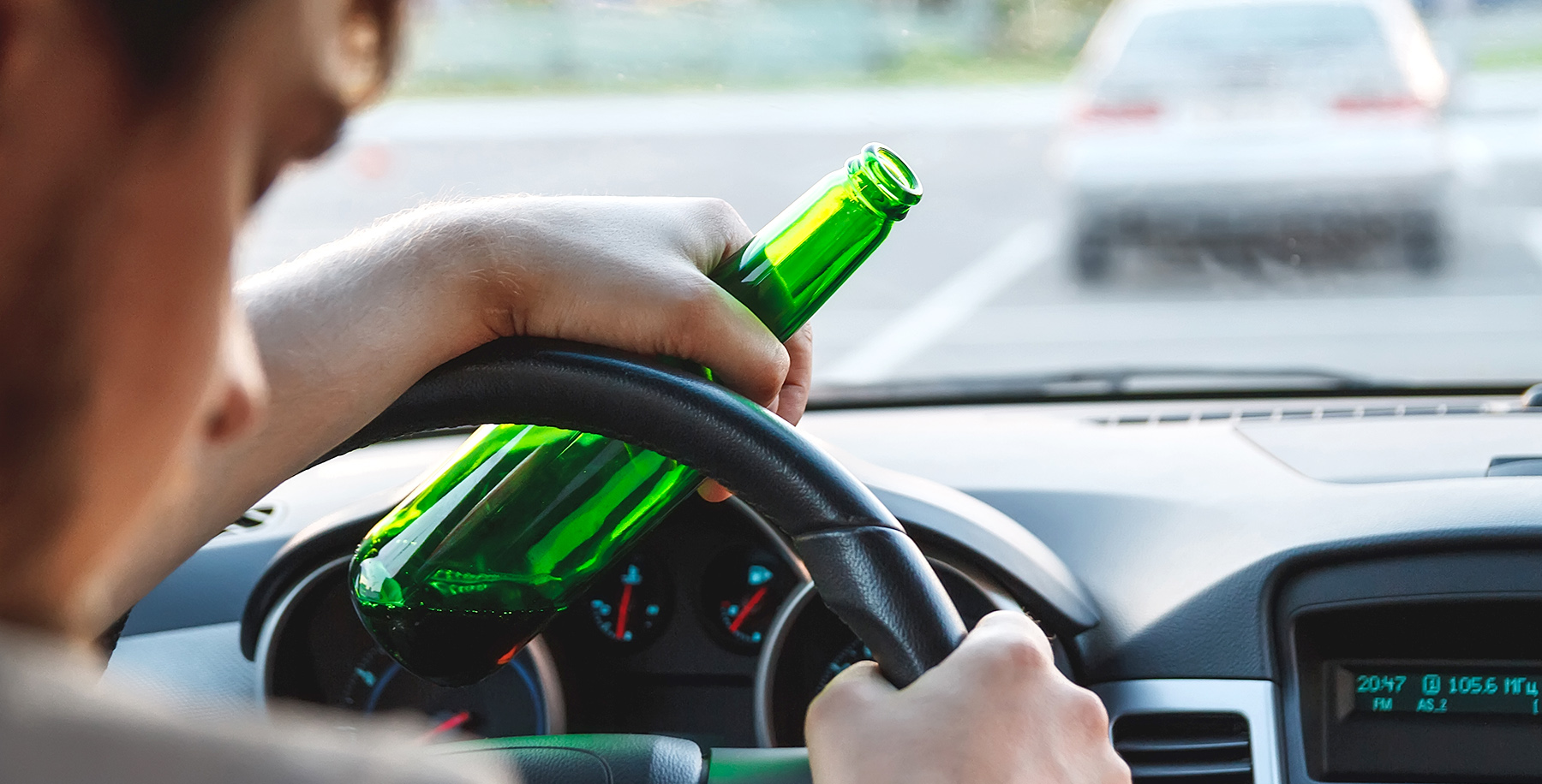 Accidente por conducir bajo los efectos del alcohol en Fresno envía a varias personas al hospital